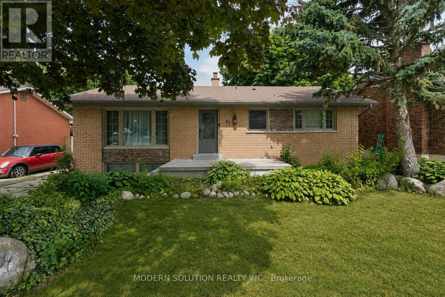61 Godfrey Drive, London, ON, N5V 2E8