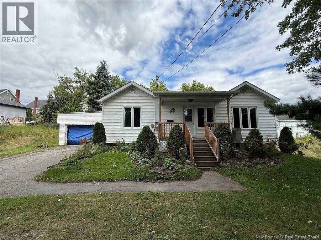 43 Queen Street, Edmundston, NB, E3V 1A3