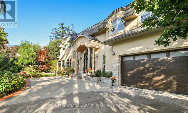 1286 Cambridge Drive