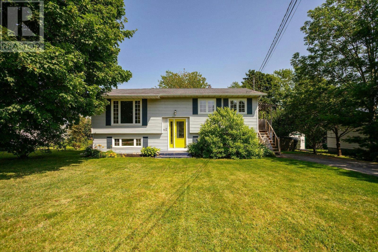 40 Poplar Drive, Cornwall, PE, C0A 1H0