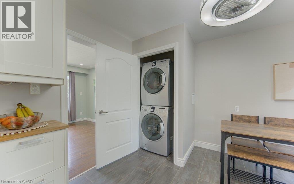 206 Forestwood Drive, Kitchener, ON, N2N 1B9 - 7