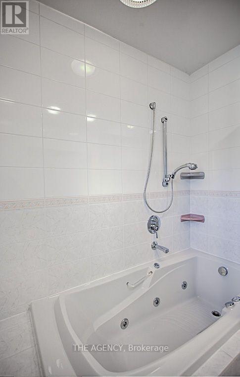 MAIN-14 Wareside Road, Toronto, ON, M9C 3B2 - 12