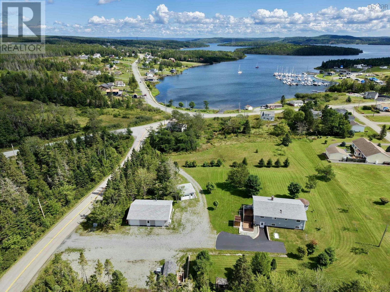 110 De Raymond Street, St. Peter's, NS, B0E 3B0