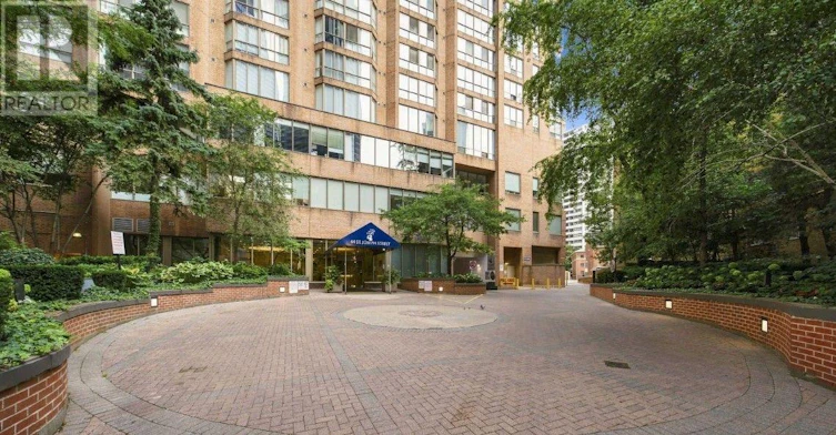 702-44 St Joseph Street, Toronto, ON, M4Y 2W4 - 3