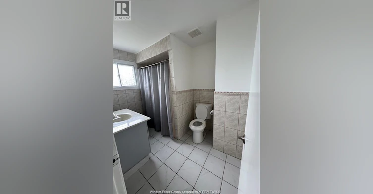 1176 Hall Avenue, Windsor, ON, N9A 2M9 - 11