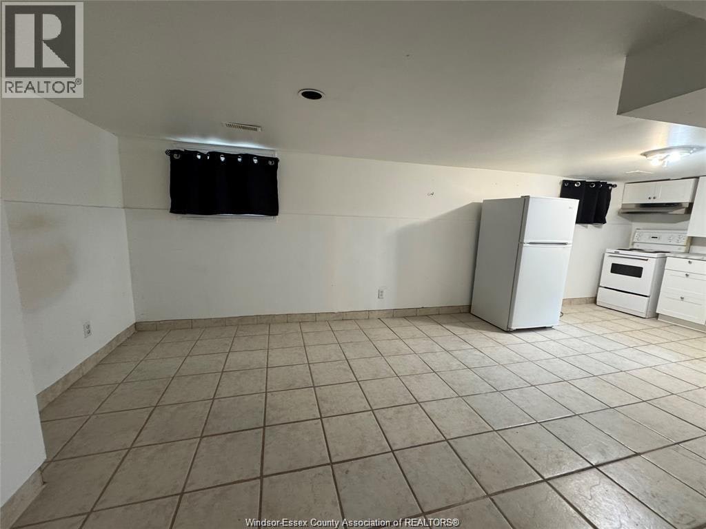 1176 Hall Avenue, Windsor, ON, N9A 2M9 - 9