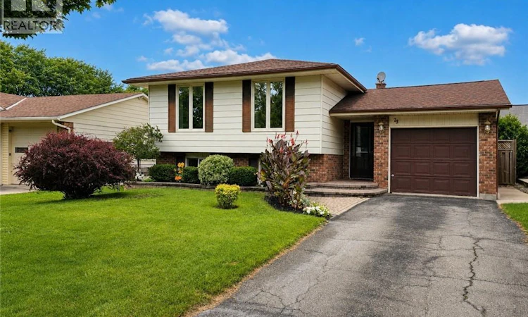 23 Churchill Circle