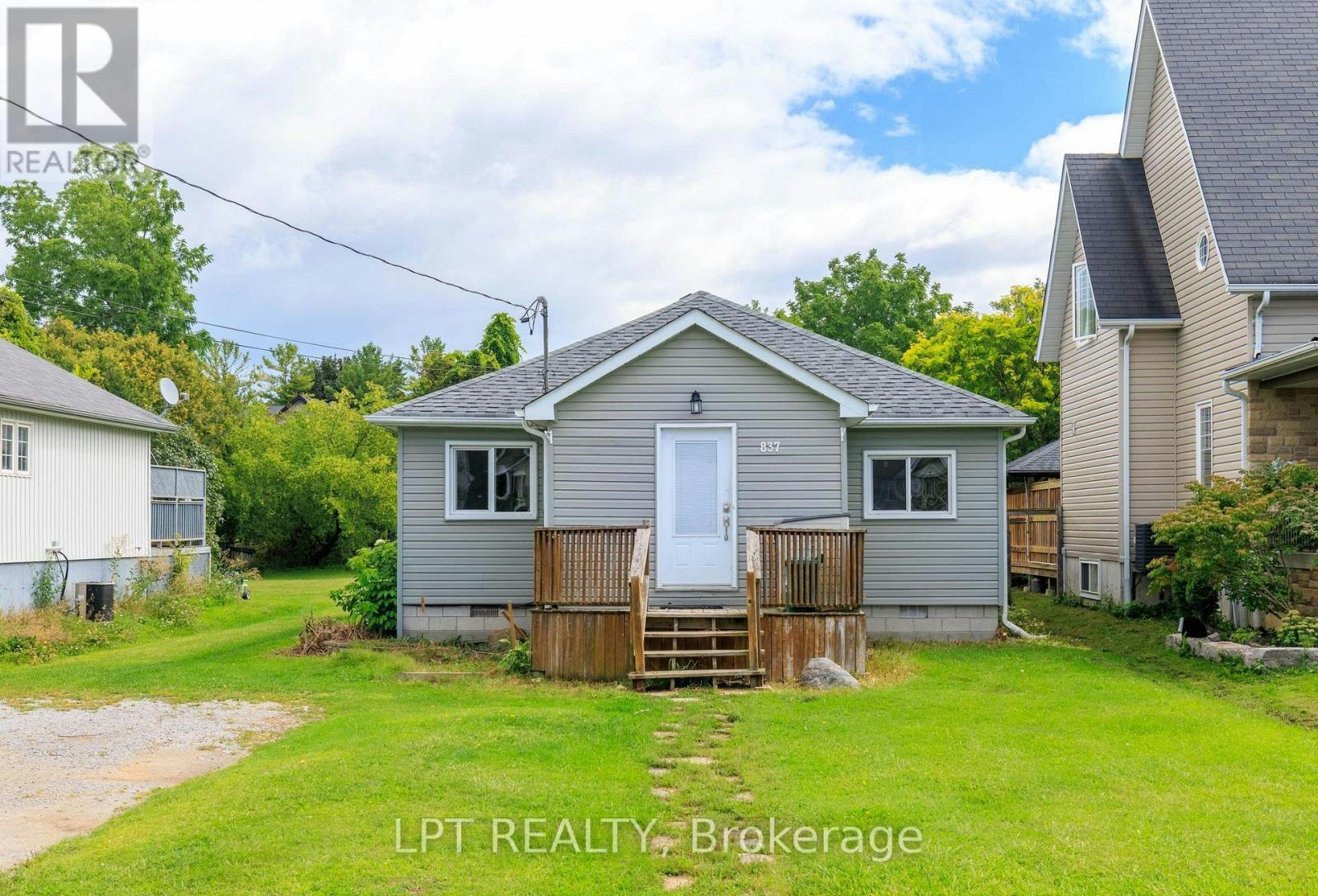 837 Montsell Avenue, Georgina, ON, L0E 1S0