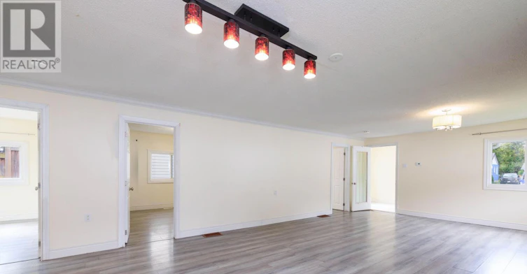 837 Montsell Avenue, Georgina, ON, L0E 1S0 - 9