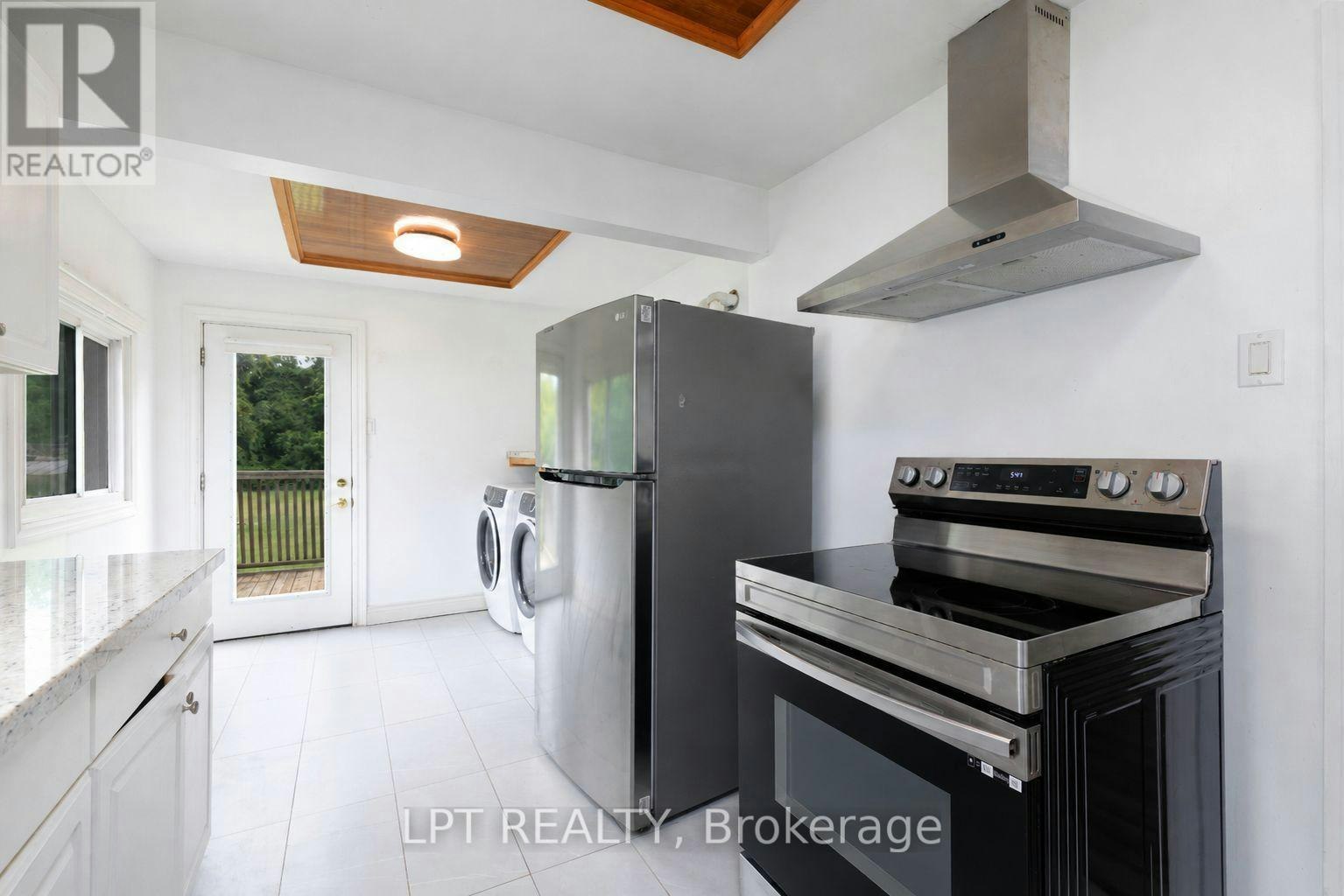837 Montsell Avenue, Georgina, ON, L0E 1S0 - 12
