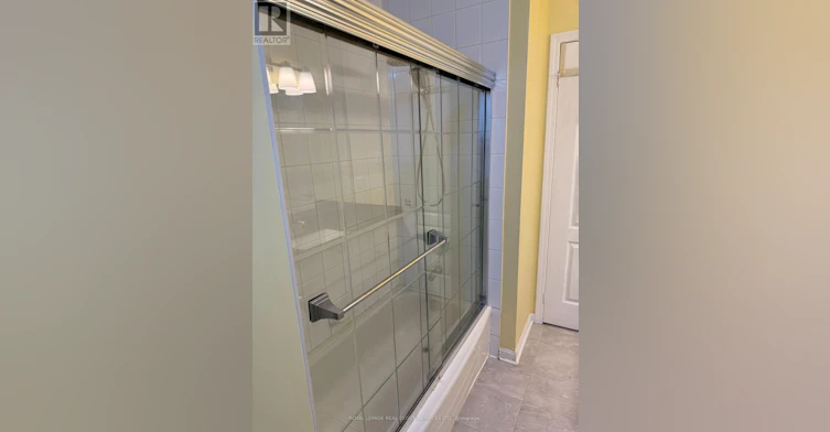 2254 Pathfinder Drive, Burlington, ON, L7L 6L6 - 12