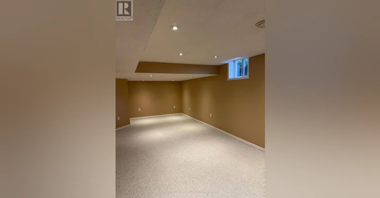 2254 Pathfinder Drive, Burlington, ON, L7L 6L6 - 24