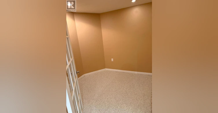 2254 Pathfinder Drive, Burlington, ON, L7L 6L6 - 20