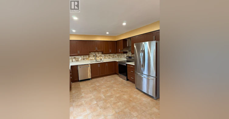 2254 Pathfinder Drive, Burlington, ON, L7L 6L6 - 5
