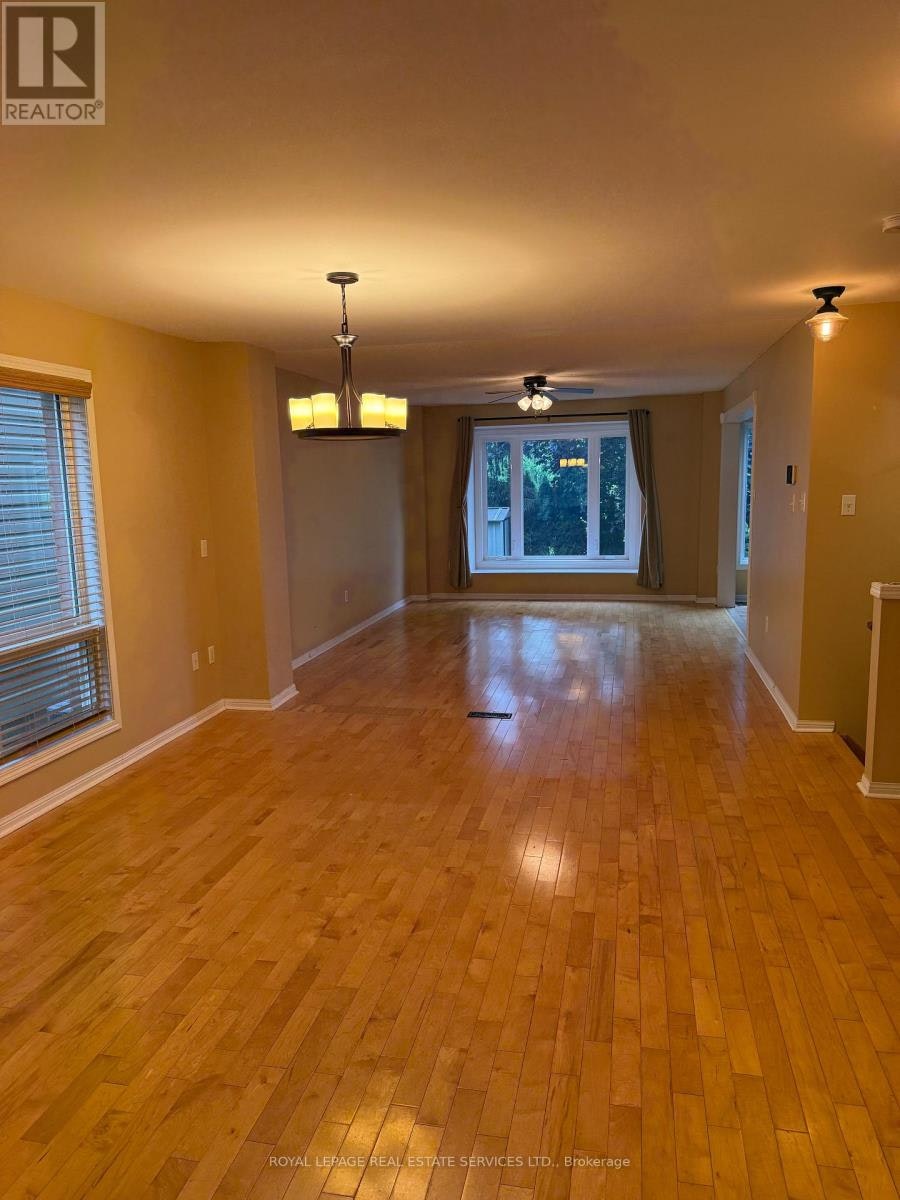 2254 Pathfinder Drive, Burlington, ON, L7L 6L6 - 2
