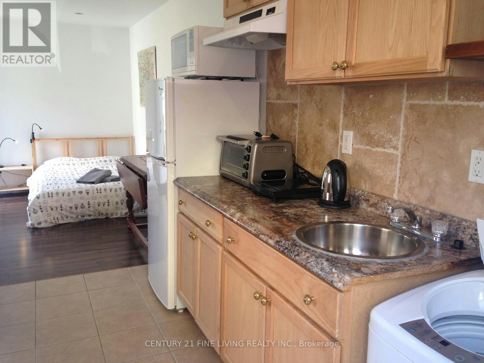 GRDN-400 Nairn Avenue, Toronto, ON, M6E 4J3