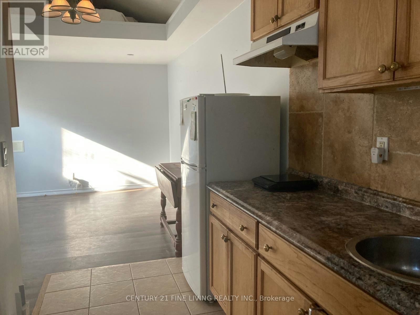 GRDN-400 Nairn Avenue, Toronto, ON, M6E 4J3 - 2