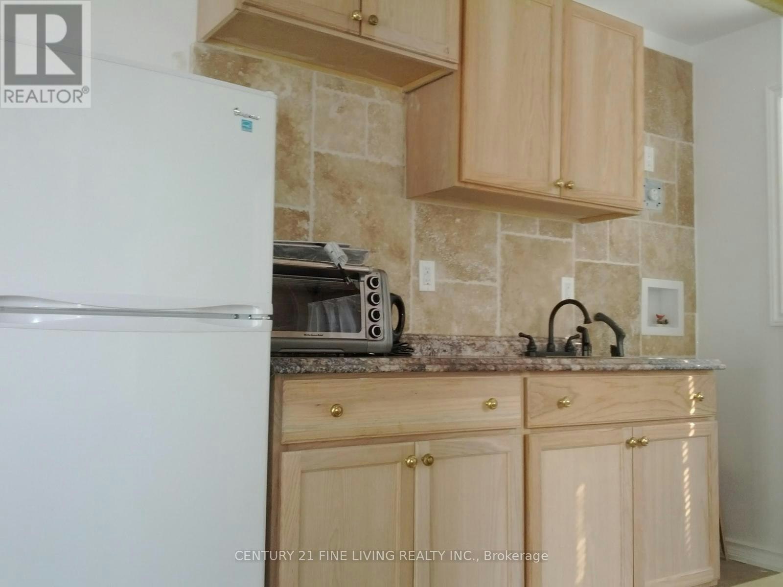 GRDN-400 Nairn Avenue, Toronto, ON, M6E 4J3 - 4