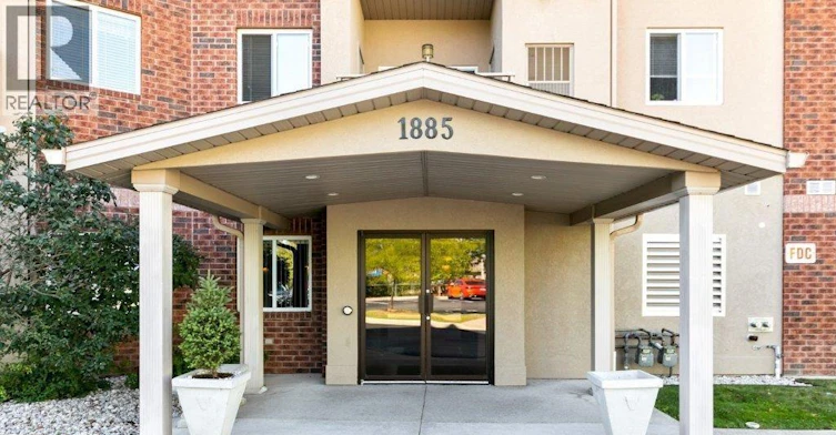 108-1885 Westview Park Boulevard, Lasalle, ON, N9H 2R8 - 3