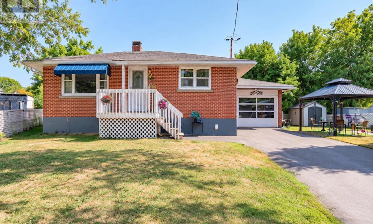 335 Willard Street
