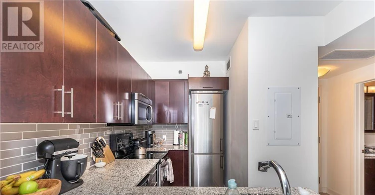420-300 C Lett Street, Ottawa, ON, K1R 0A8 - 4