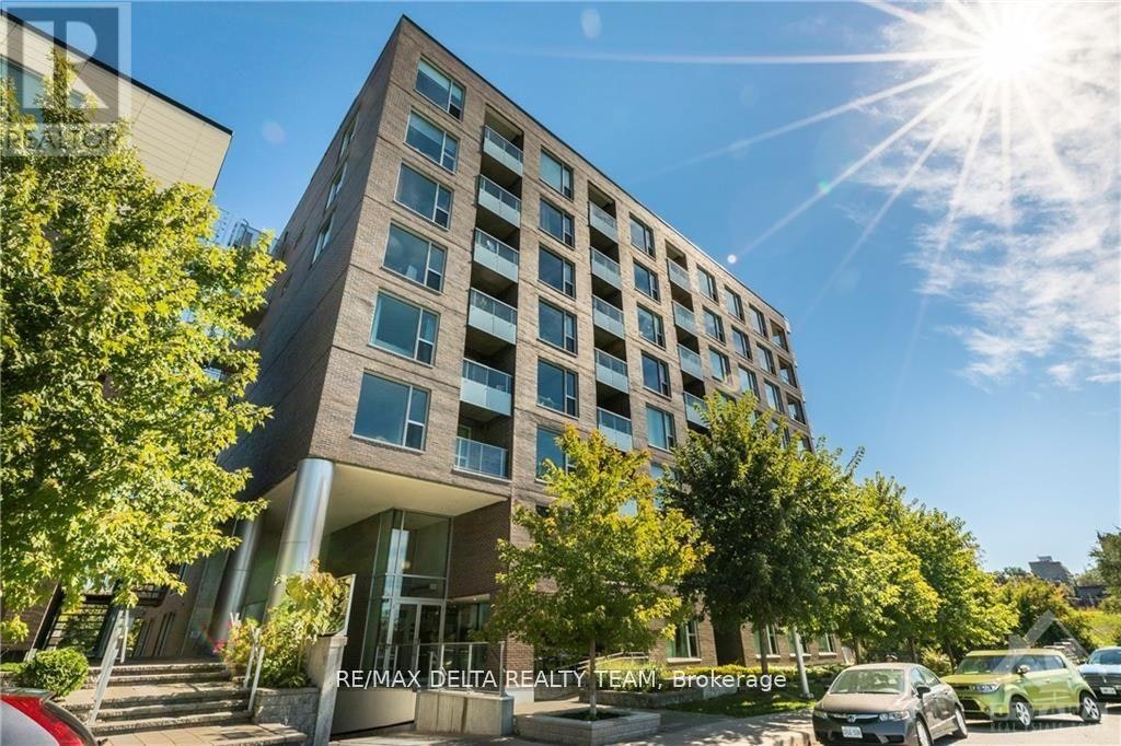 420-300 C Lett Street, Ottawa, ON, K1R 0A8
