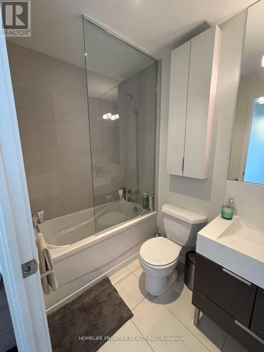 1803-110 Charles Street E, Toronto, ON, M4Y 1T5 - 11
