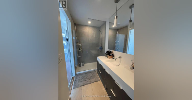 1803-110 Charles Street E, Toronto, ON, M4Y 1T5 - 9
