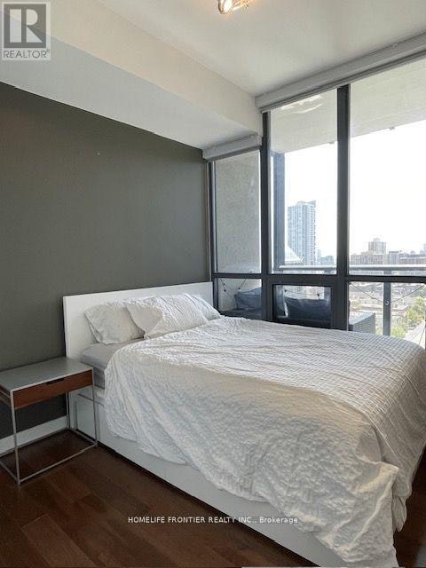 1803-110 Charles Street E, Toronto, ON, M4Y 1T5 - 10