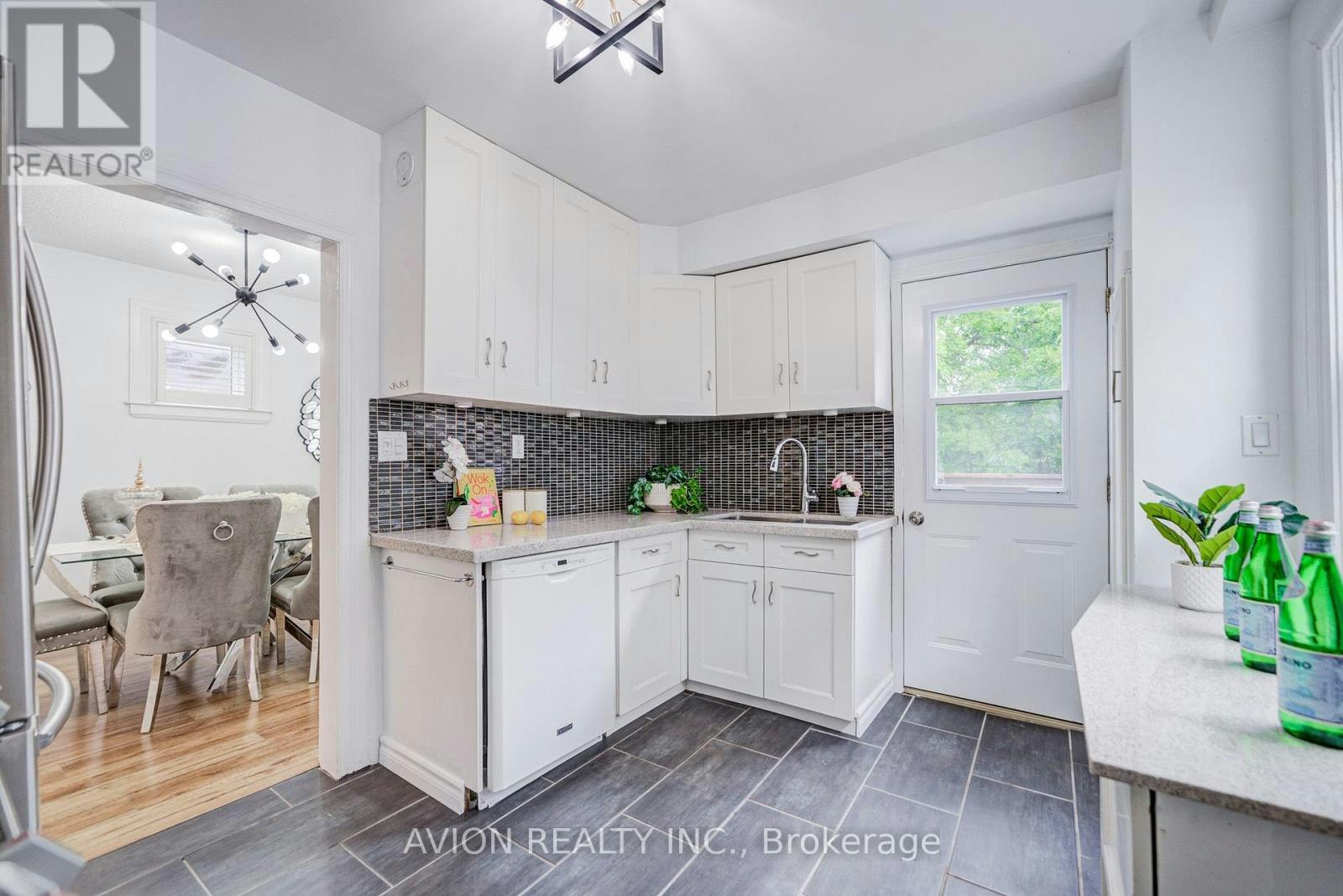 225 Clarke Street, Oshawa, ON, L1H 5G2 - 9