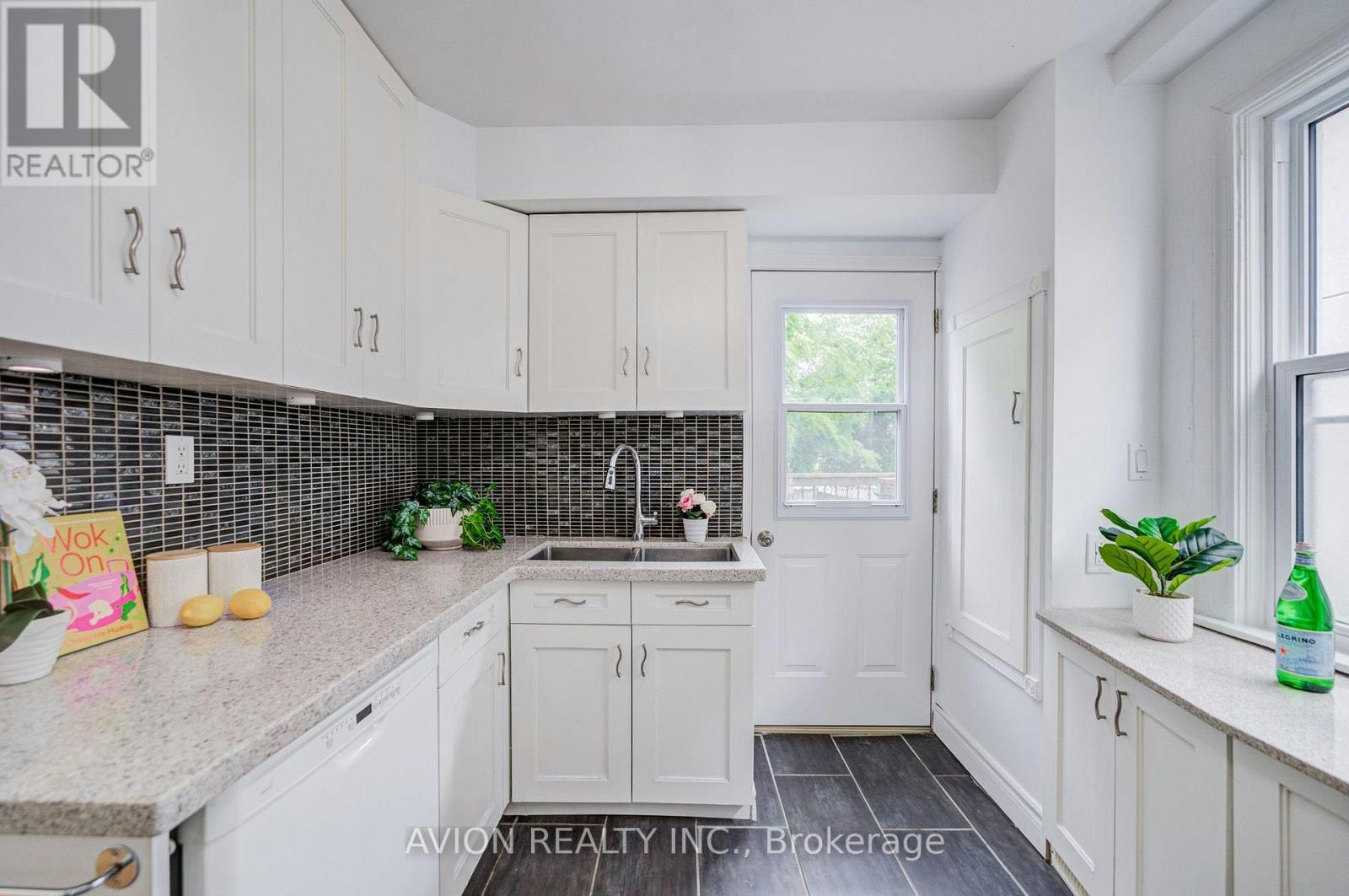 225 Clarke Street, Oshawa, ON, L1H 5G2 - 12