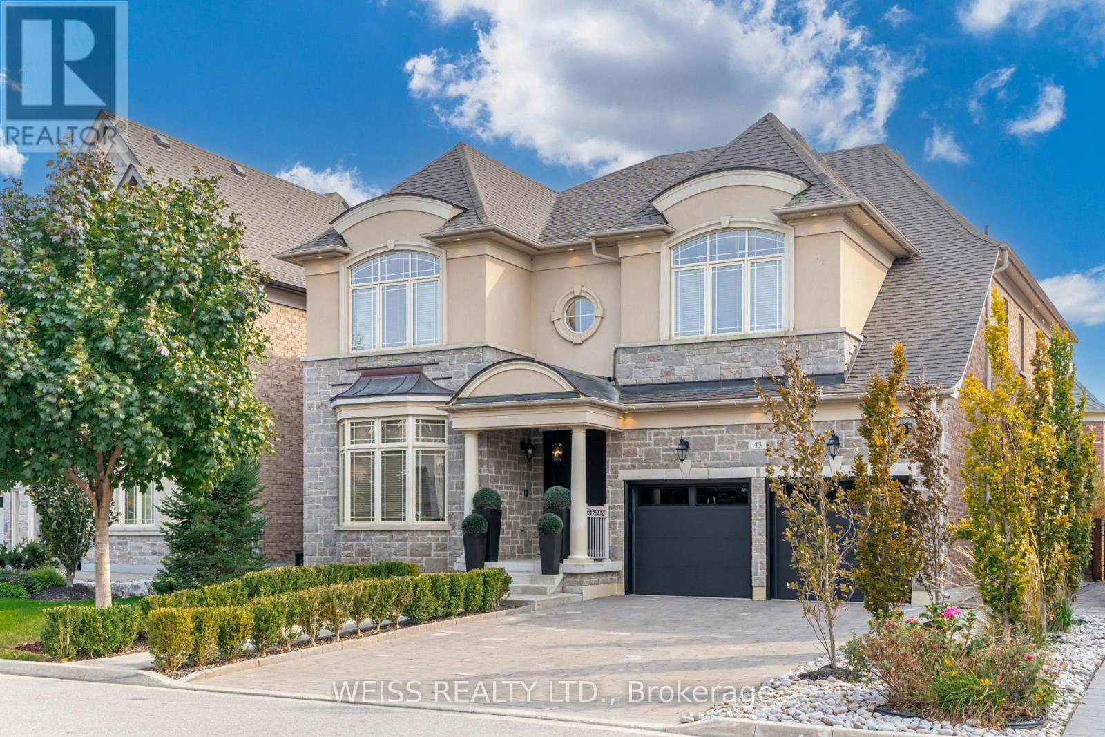 43 Chesney Crescent, Vaughan, ON, L4H 4A5