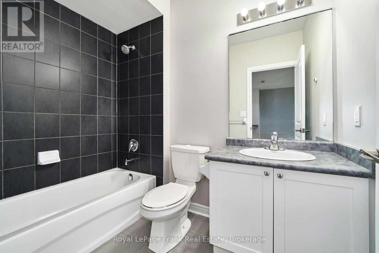 218-7400 Markham Road, Markham, ON, L3S 0C5 - 37