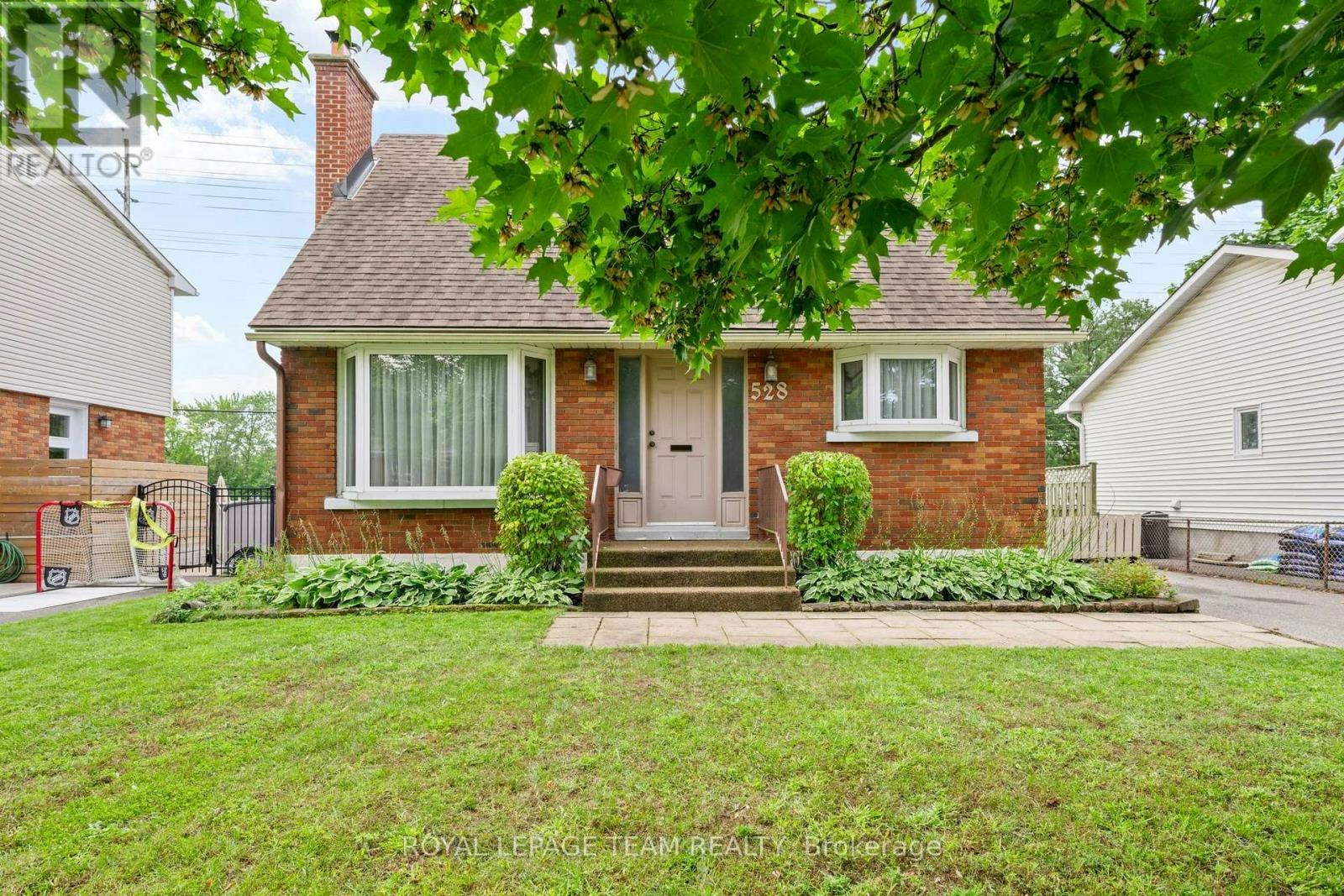 528 Browning Avenue, Ottawa, ON, K1G 0T4