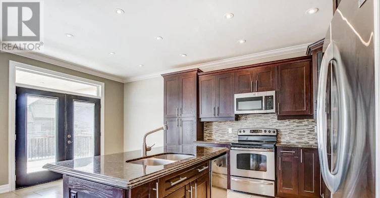 5784 Ironwood Street, Niagara Falls, ON, L2H 0G4 - 5