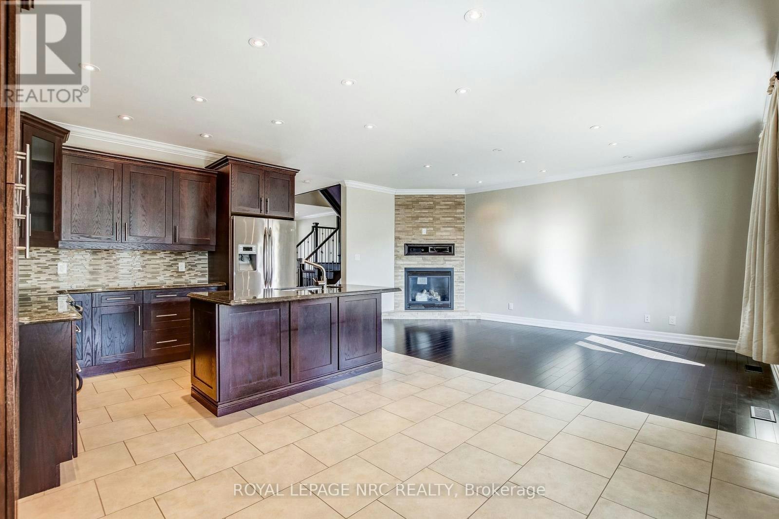 5784 Ironwood Street, Niagara Falls, ON, L2H 0G4 - 7