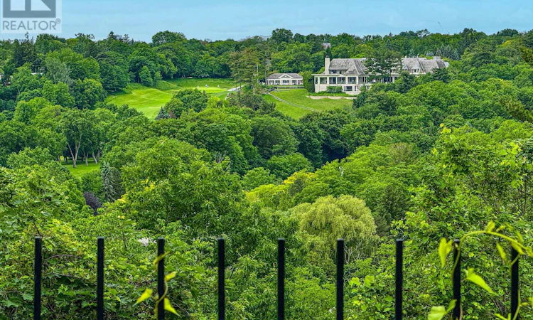 35 Bayview Ridge