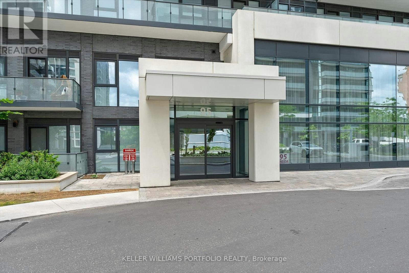 806-95 Oneida Crescent, Richmond Hill, ON, L4B 0H5 - 2