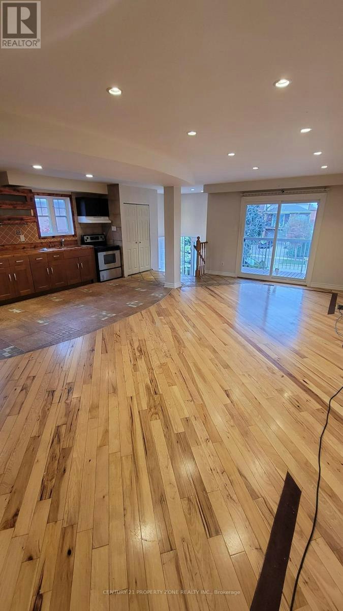 44 Rotherglen Court, Brampton, ON, L6X 2S1 - 3
