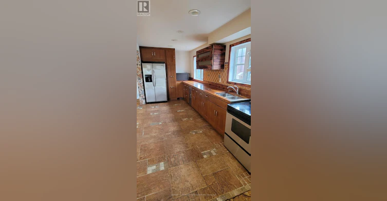 44 Rotherglen Court, Brampton, ON, L6X 2S1 - 2