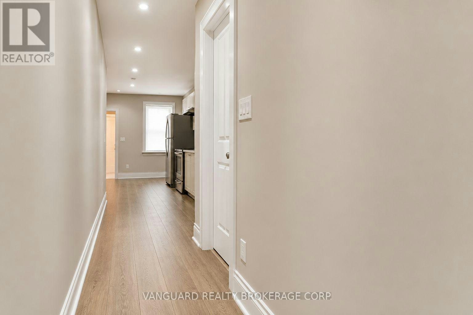 2ND FLOOR-170 Yarmouth Road, Toronto, ON, M6G 1X4 - 8