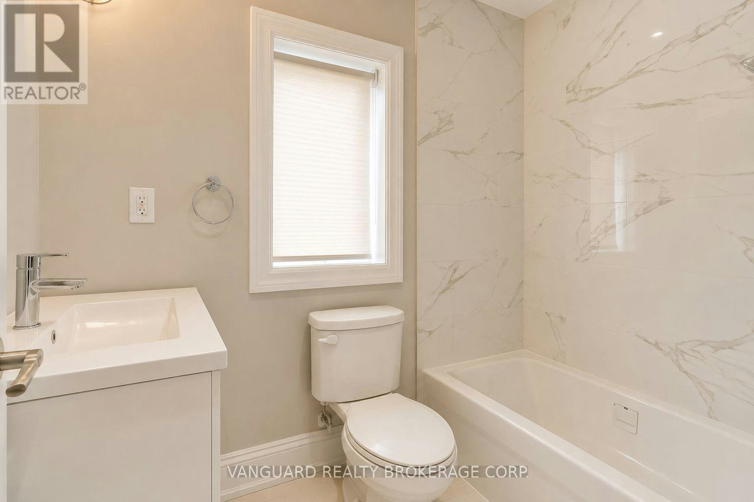 2ND FLOOR-170 Yarmouth Road, Toronto, ON, M6G 1X4 - 9