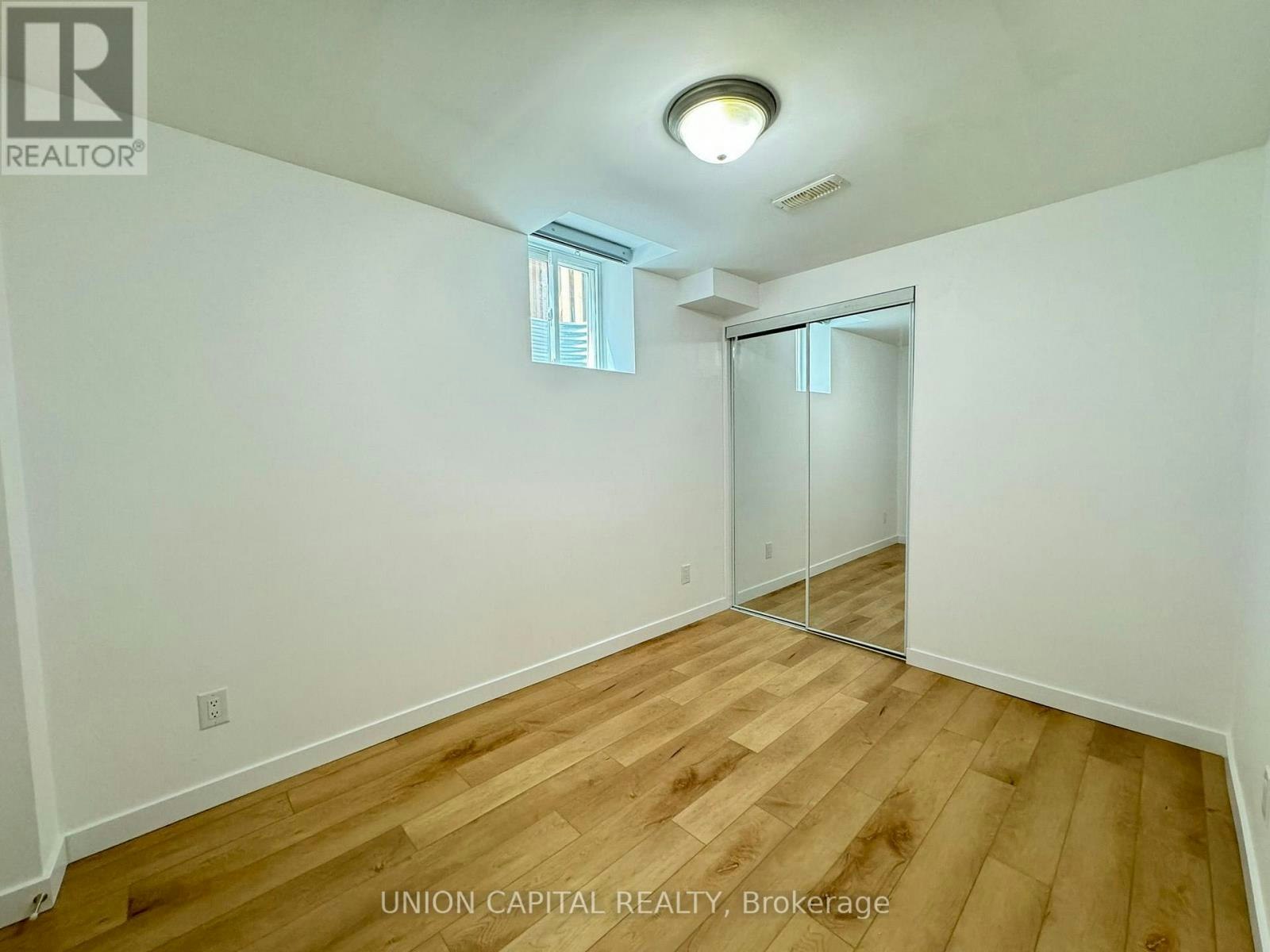 LOWER-704 Courtney Valley Road, Mississauga, ON, L5V 0C3 - 9