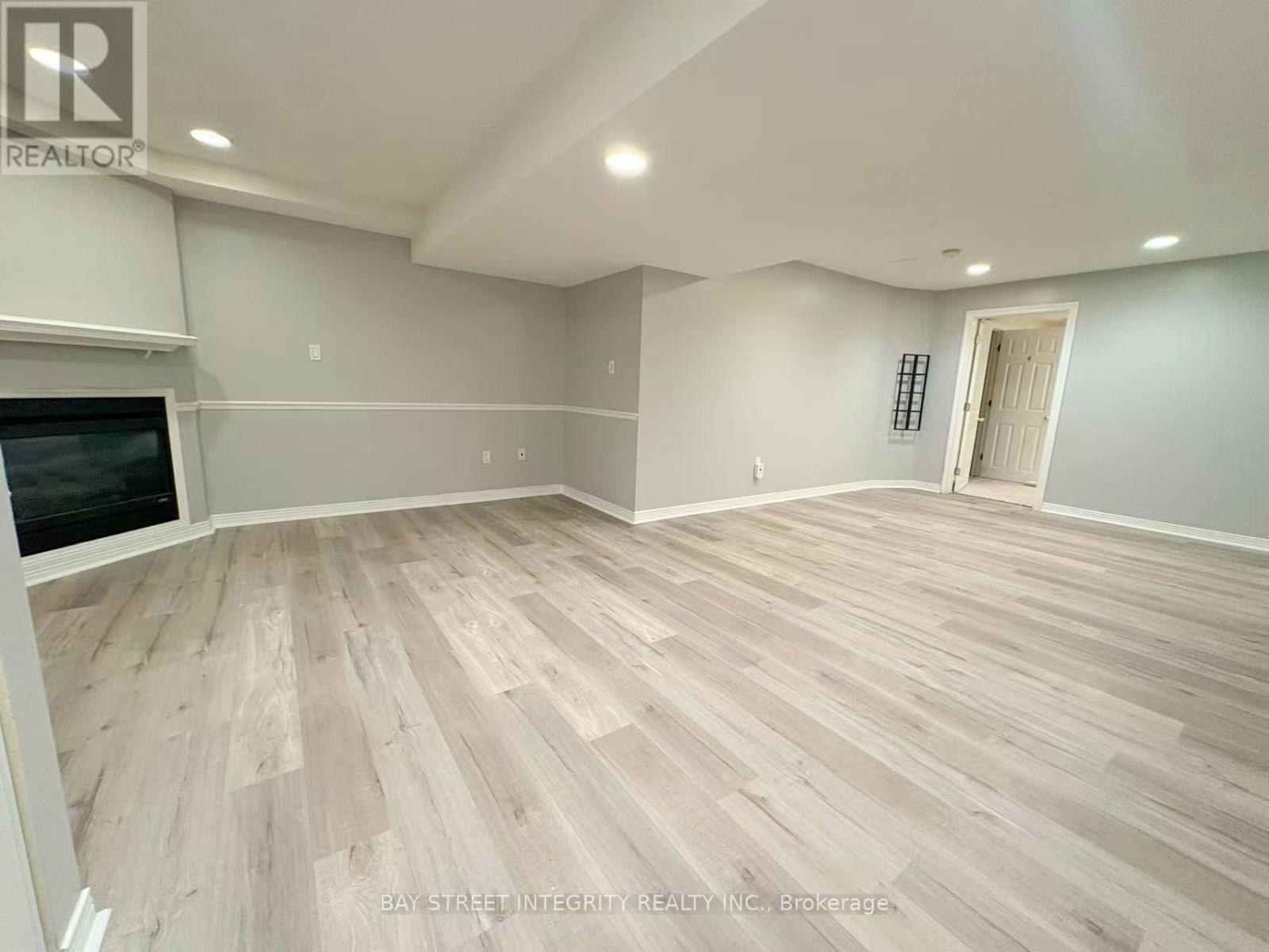 414 River Glen Boulevard, Oakville, ON, L6H 5X5