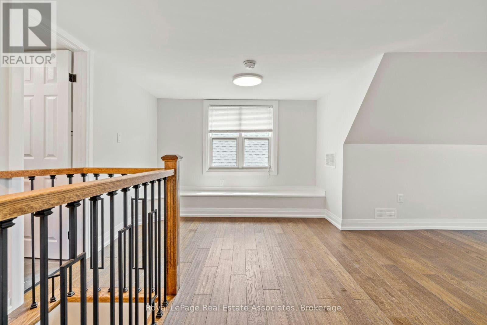 UPPER-23 Somerset Avenue, Hamilton, ON, L8L 2L4 - 19