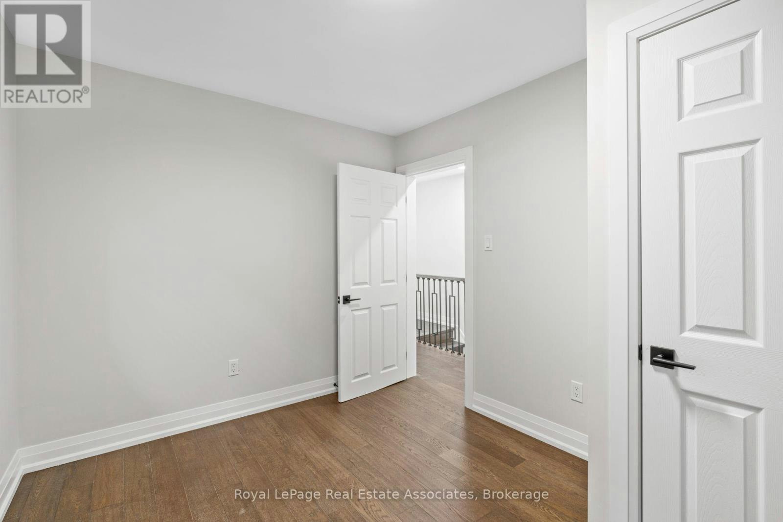 UPPER-23 Somerset Avenue, Hamilton, ON, L8L 2L4 - 14