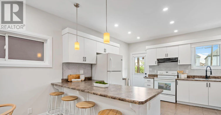 UPPER-23 Somerset Avenue, Hamilton, ON, L8L 2L4 - 7