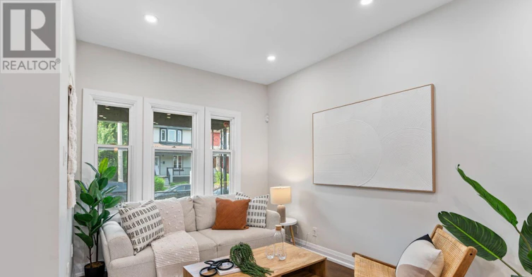 UPPER-23 Somerset Avenue, Hamilton, ON, L8L 2L4 - 4