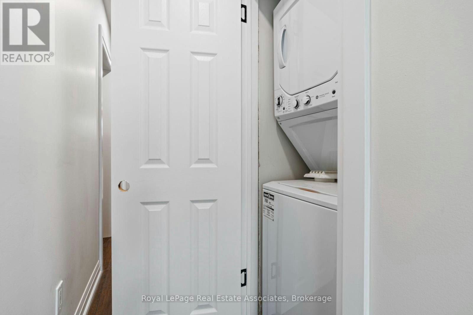 UPPER-23 Somerset Avenue, Hamilton, ON, L8L 2L4 - 23
