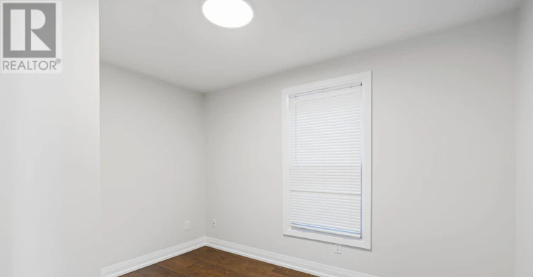 UPPER-23 Somerset Avenue, Hamilton, ON, L8L 2L4 - 13